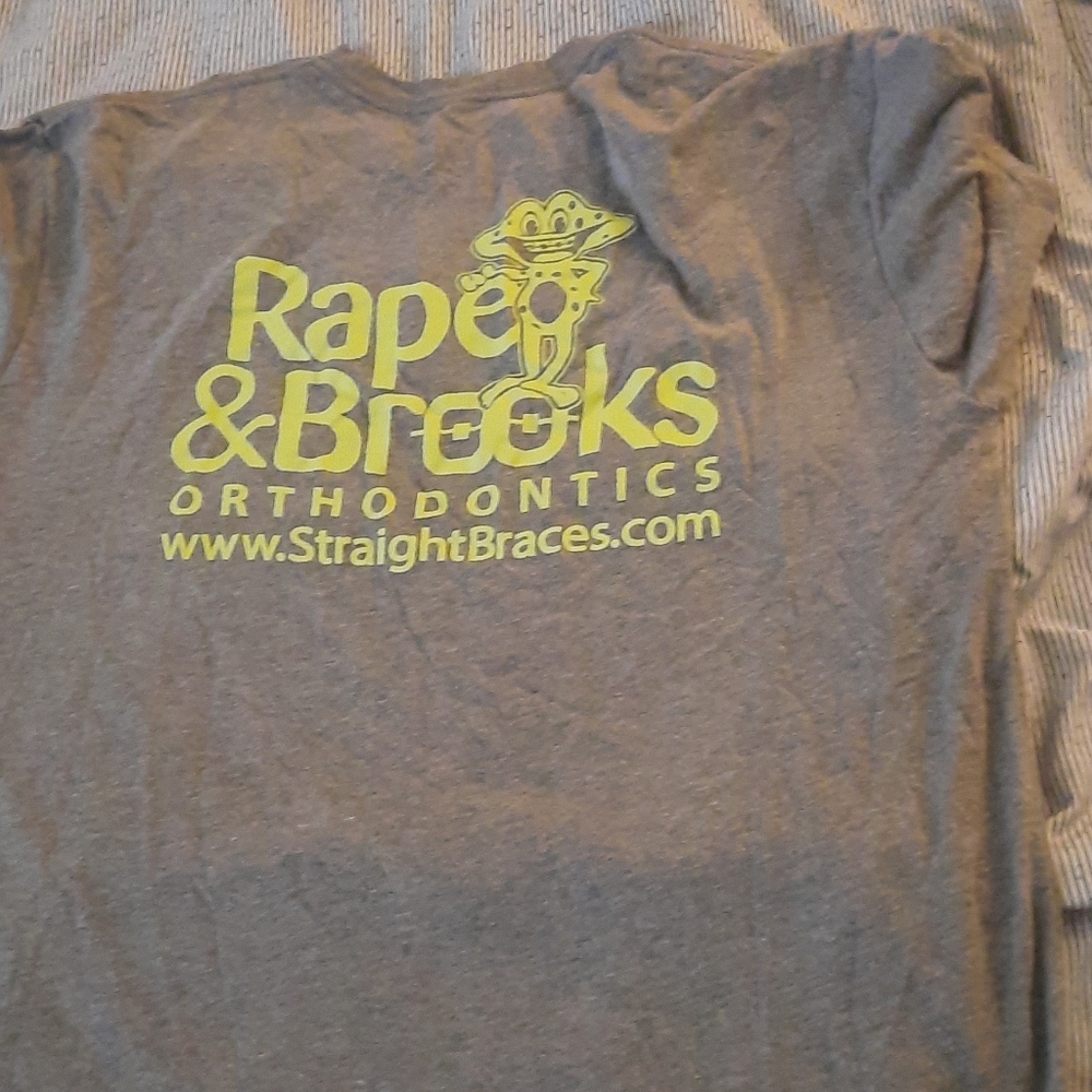 Promotional tee - Picture 3 of 3